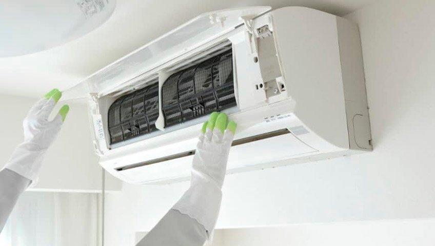 como fazer a limpeza do ar condicionado